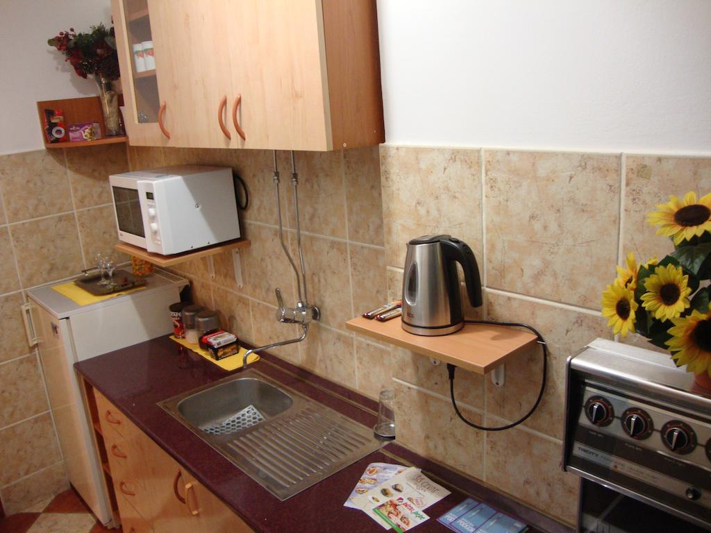 Centre Point Apartment Подгорица Номер фото